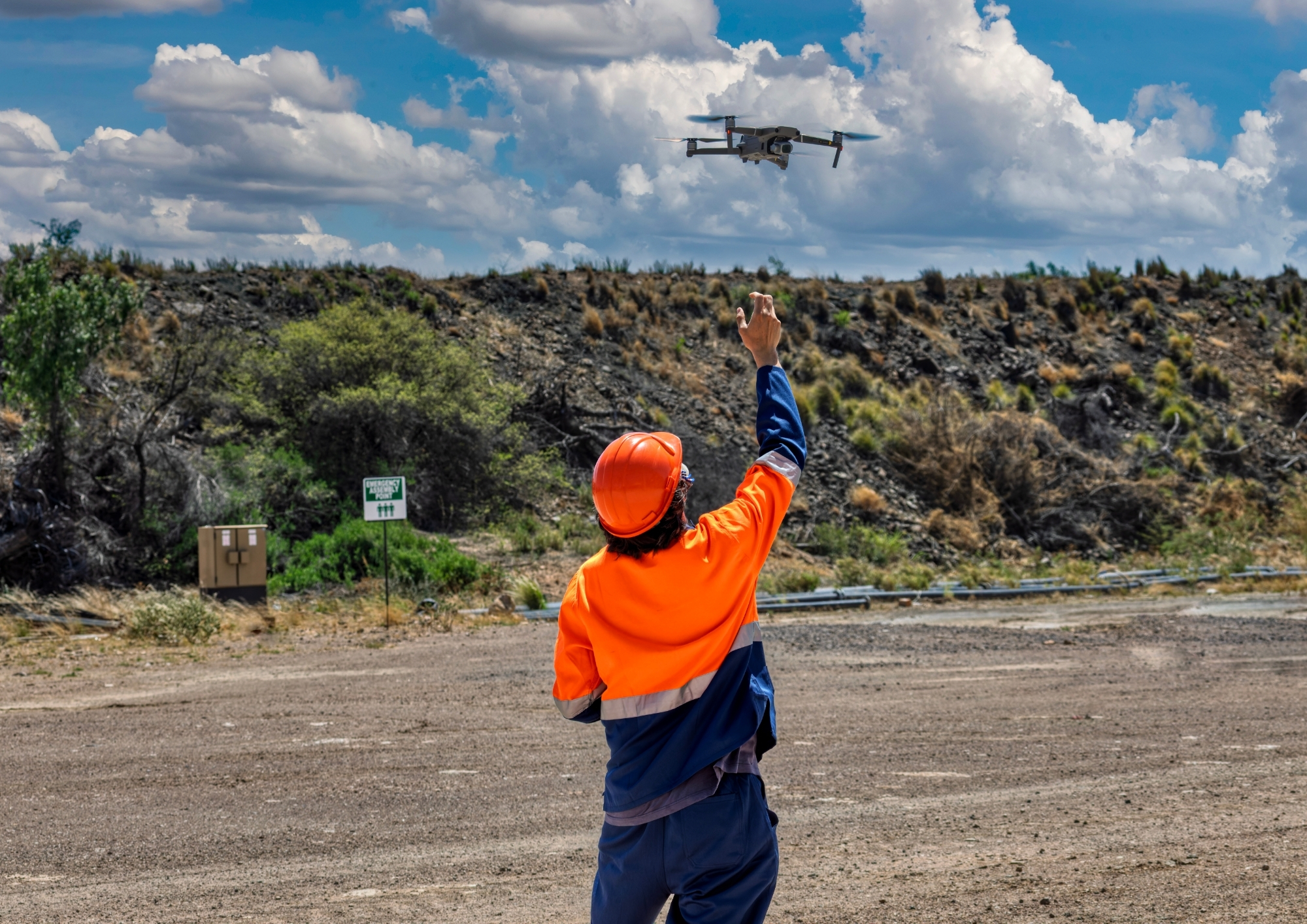 ドローン操縦・インフラ点検